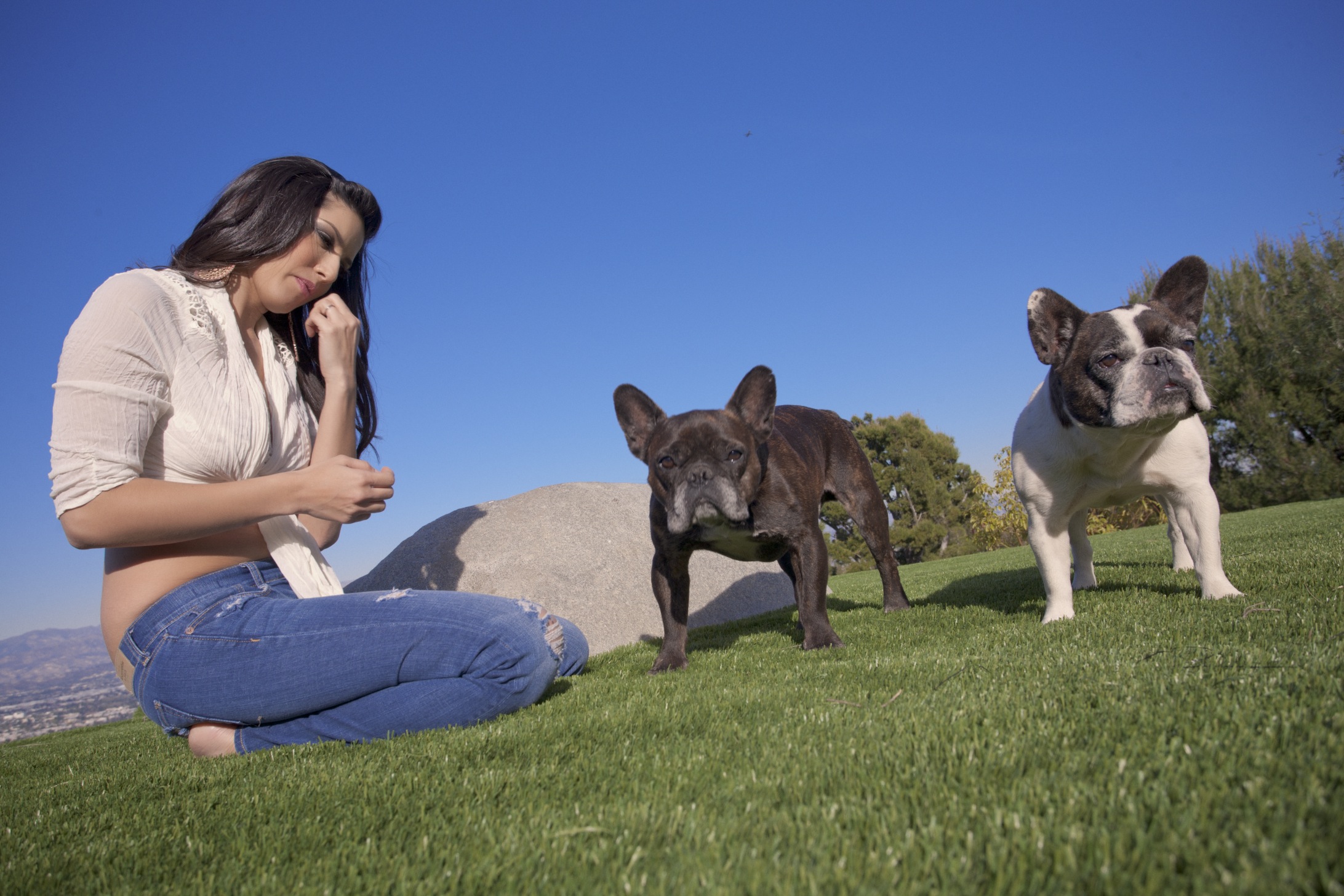 Sunny Leone Playing With Her Puppies